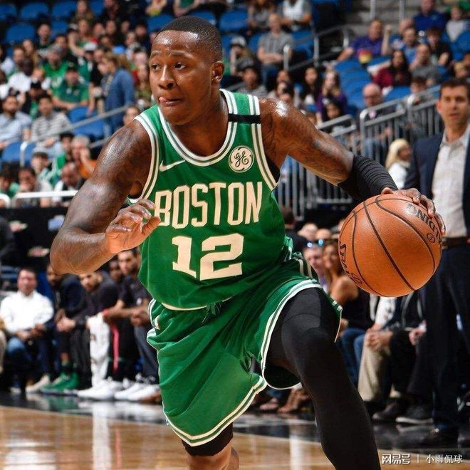  西汉姆训练开放日，今晚伤情更新引欢呼，NBA季后赛在即，纪律约束更严格-九游娱乐平台